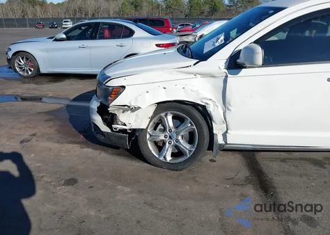 2017 Dodge Journey Crossroad z USA, uszkodzony, nr VIN 3C4PDCGG9HT564221